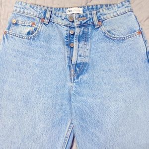 ZARA HI-RISE STRAIGHT LEG JEANS